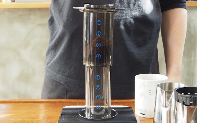 How to Brew エアロプレス｜コーヒー淹れ方ガイド | THE COFFEESHOP（ザ・コーヒーショップ）