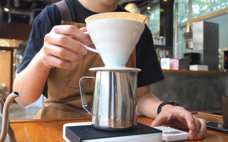 コーヒーの蒸らし時間と味