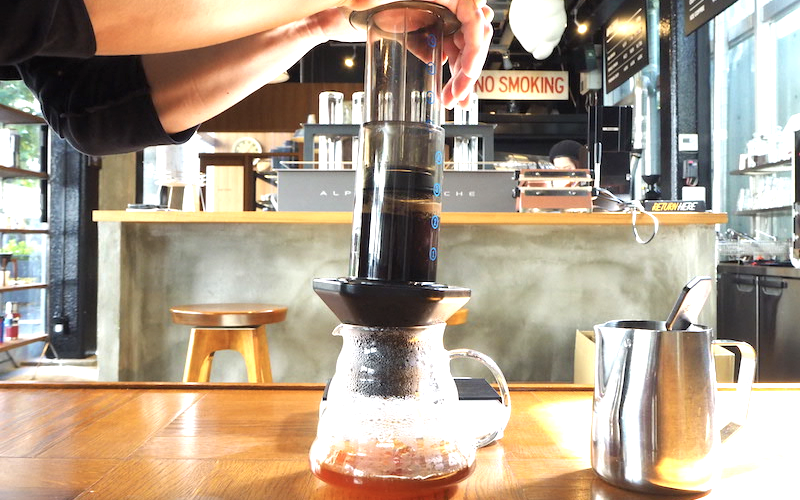 【1970 年代のヴィンテージ】Morinox エスプレッソカップ6個&トレイ 1970 年代のヴィンテージ】Morinox エスプレッソカップ6個&トレイ 1970