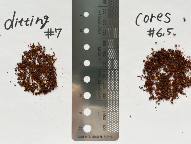 プロ用とガチ比較！電動コーヒーグラインダー【cores CONE GRINDER C330】 の性能を調査