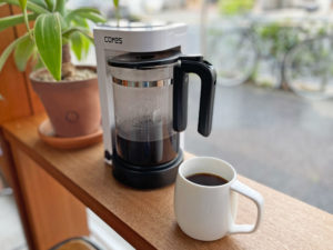 ゴールドフィルター付属の本格派コーヒーメーカー【cores 5CUP COFFEE MAKER C301-WH】 使用レビュー その1