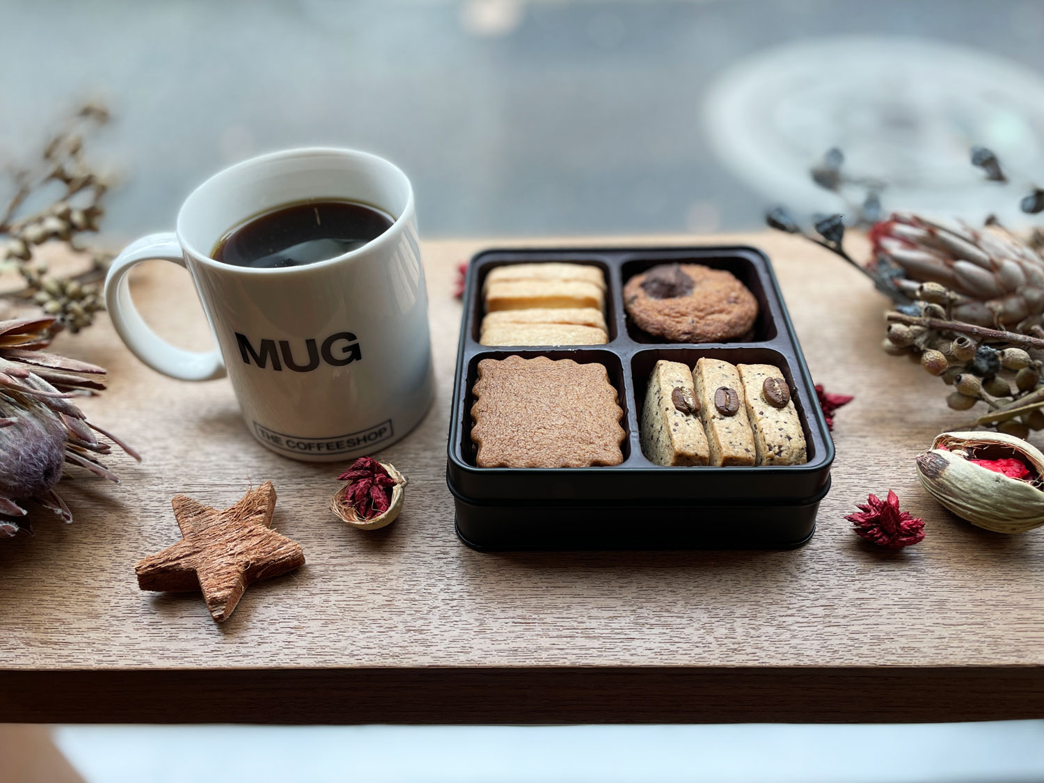 2021年のXmasはオリジナルクッキー缶とスペシャルティコーヒーの特別な