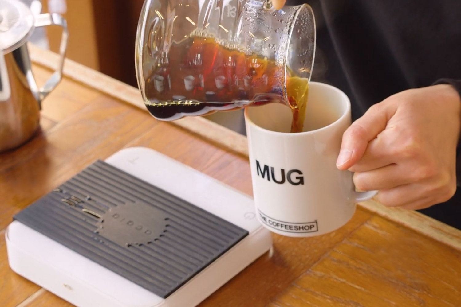 【2杯分】ハリオ HARIO V60-03 を使ったハンドドリップの淹れ方を動画でご紹介｜THE COFFEESHOP《Brew Timer》