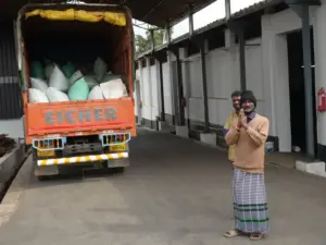 ロースター萩原 インド訪問記録｜ Chikmagalur と Ratnagiri Estate 編